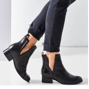 Jeffrey Campbell Oriley booties